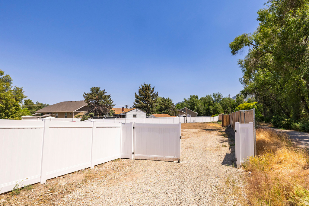 6491 S 1300 E Murray, UT 84121