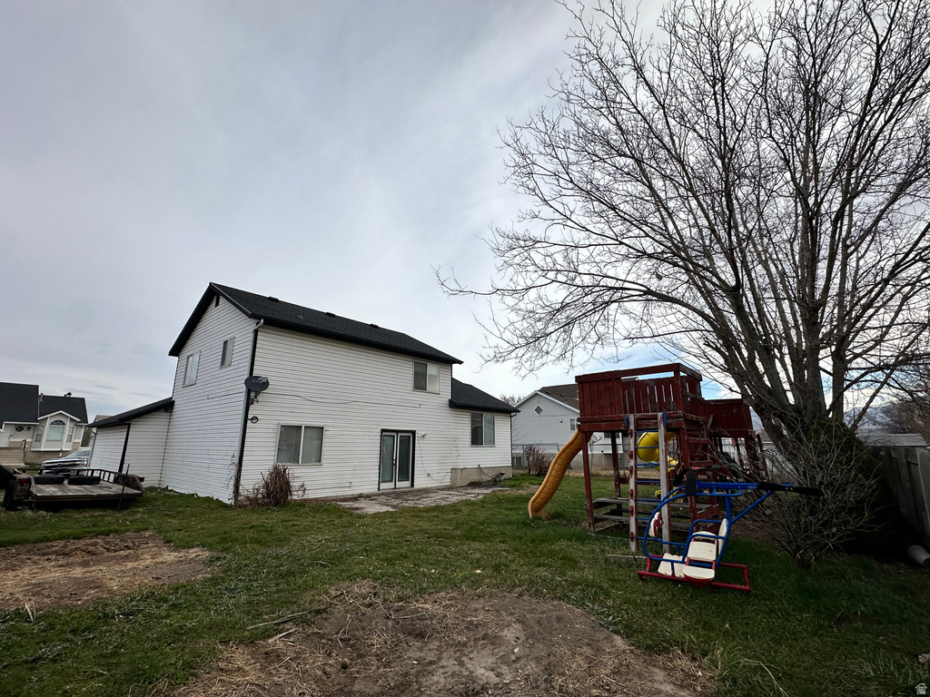 2003 W APPLE FARMS RD West Valley City, UT 84119