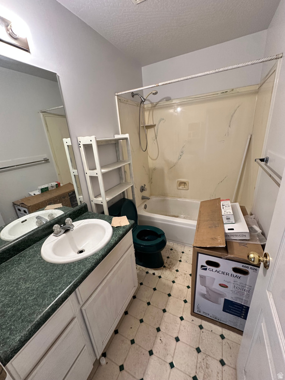 2003 W APPLE FARMS RD West Valley City, UT 84119