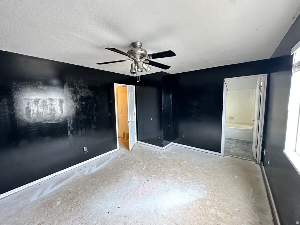 2003 W APPLE FARMS RD West Valley City, UT 84119