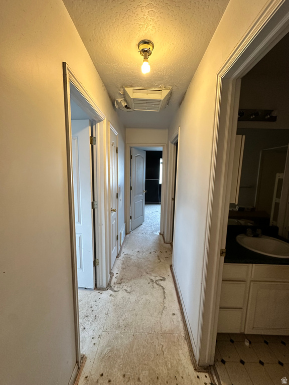 2003 W APPLE FARMS RD West Valley City, UT 84119