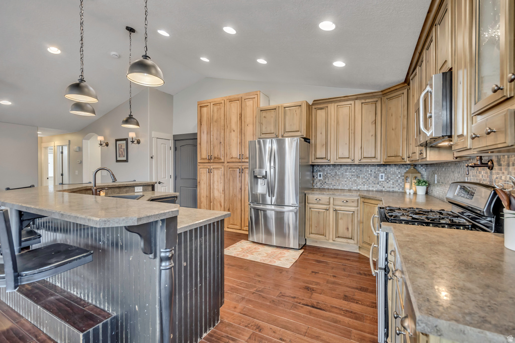 1091 W 2175 S Syracuse, UT 84075