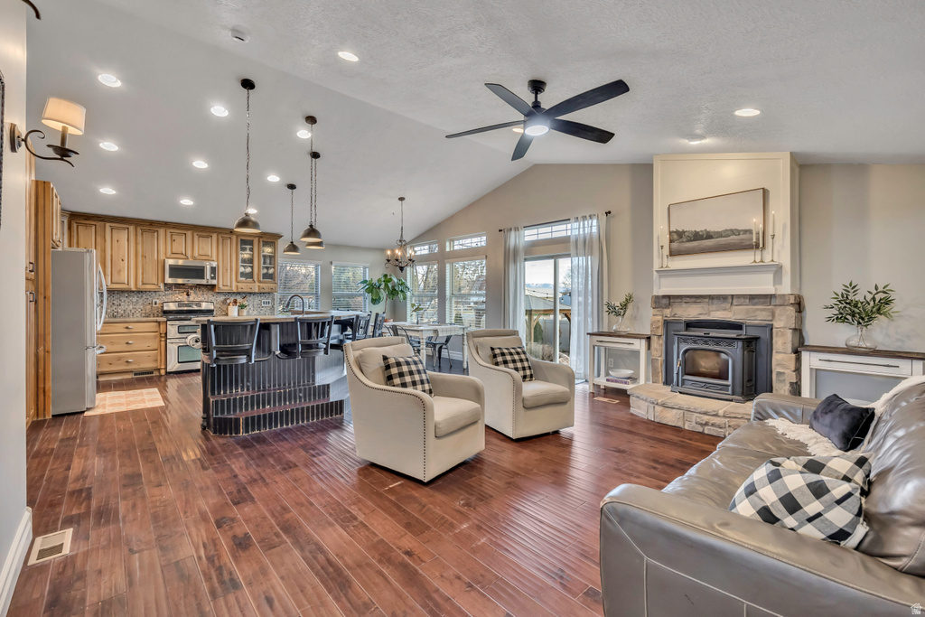 1091 W 2175 S Syracuse, UT 84075