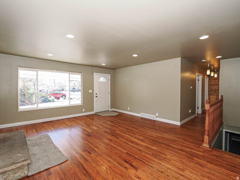 2425 E 6660 S Cottonwood Heights, UT 84121