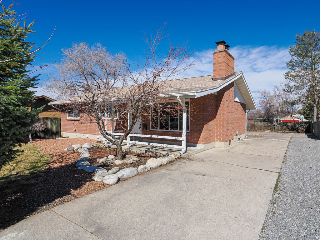 2425 E 6660 S Cottonwood Heights, UT 84121