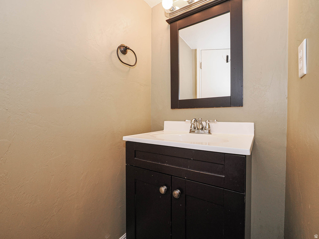 2425 E 6660 S Cottonwood Heights, UT 84121