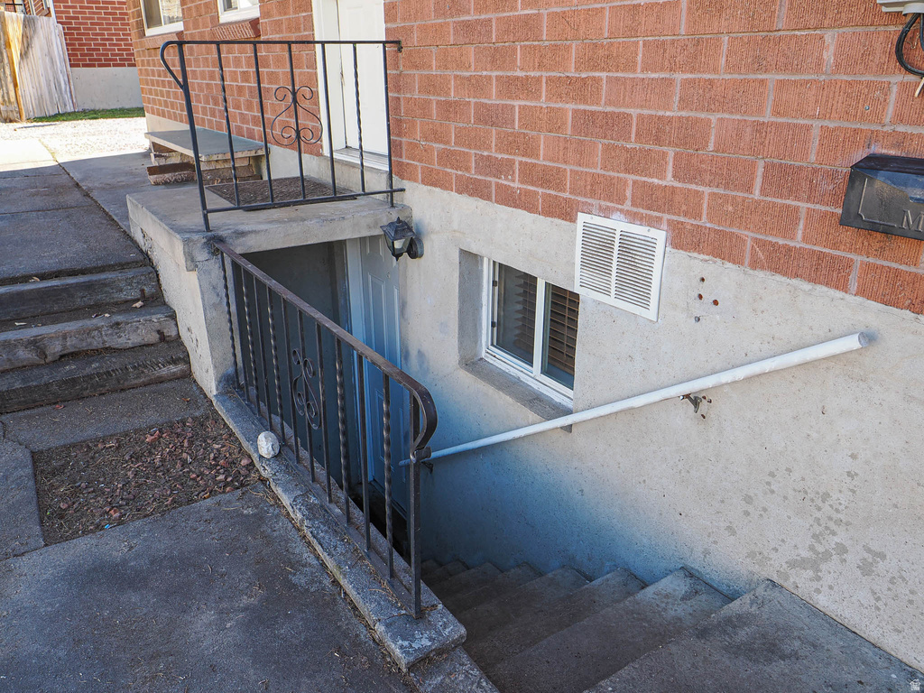 2425 E 6660 S Cottonwood Heights, UT 84121