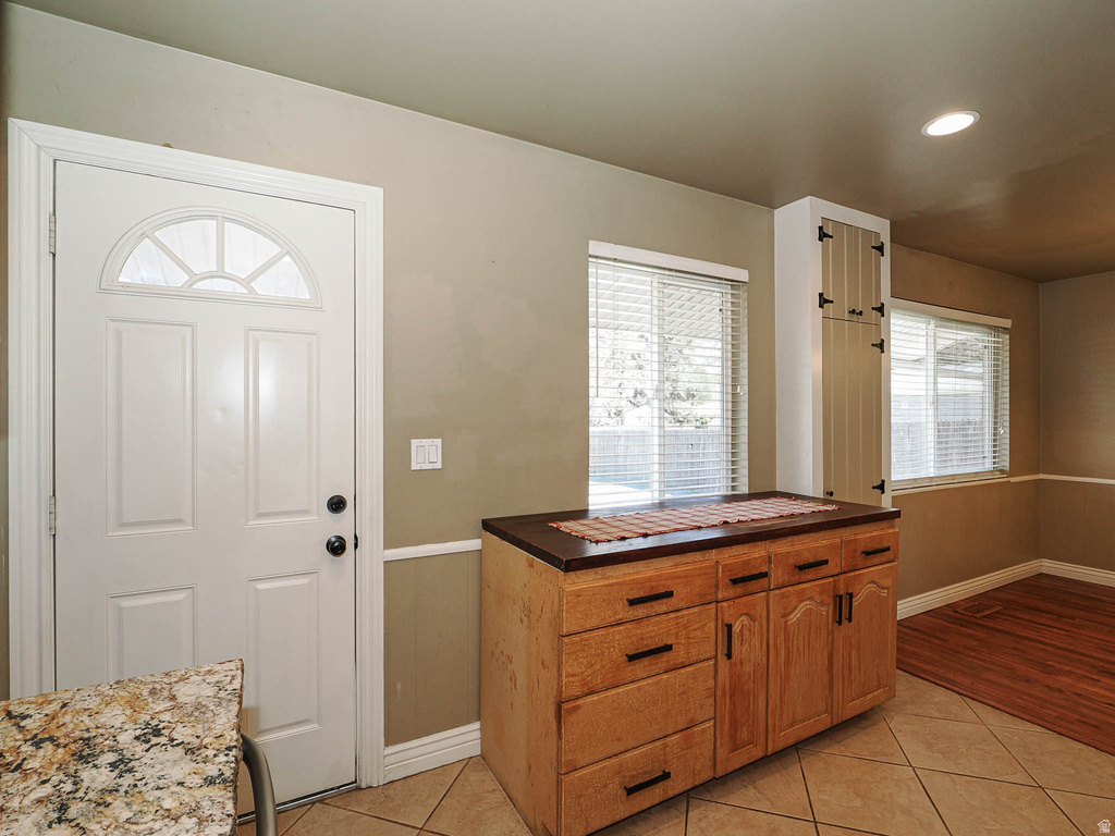 2425 E 6660 S Cottonwood Heights, UT 84121