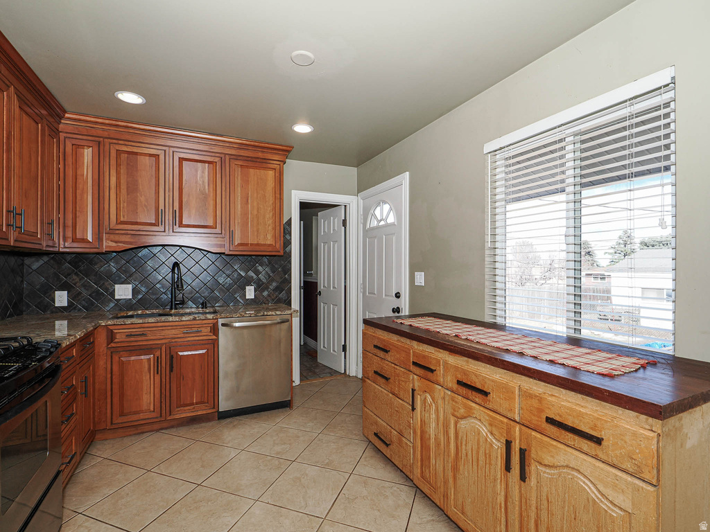 2425 E 6660 S Cottonwood Heights, UT 84121