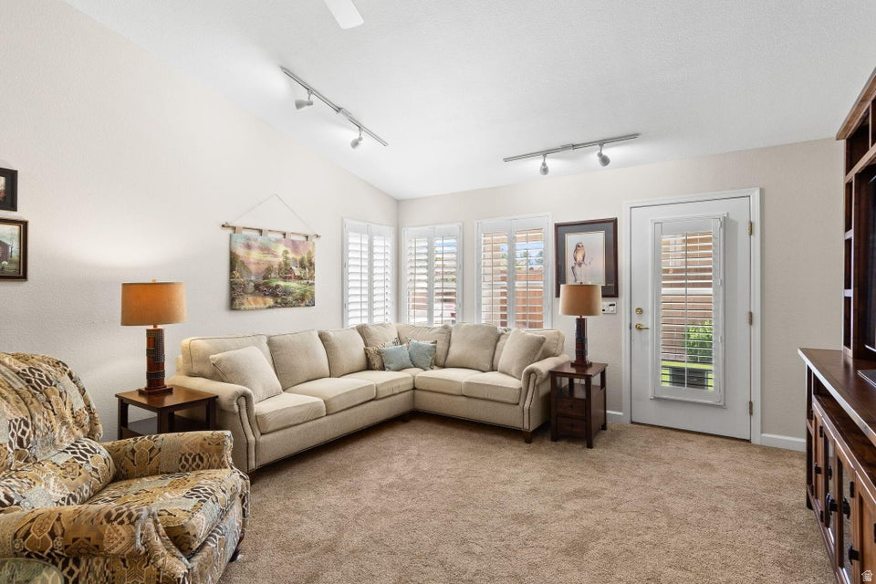 4372 S LAZY RIVER DR St George, UT 84790