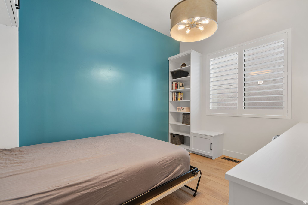 794 S MILLER AVE North Salt Lake, UT 84054