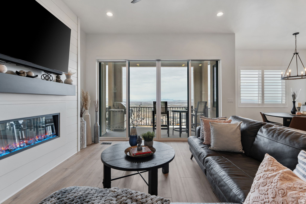 794 S MILLER AVE North Salt Lake, UT 84054