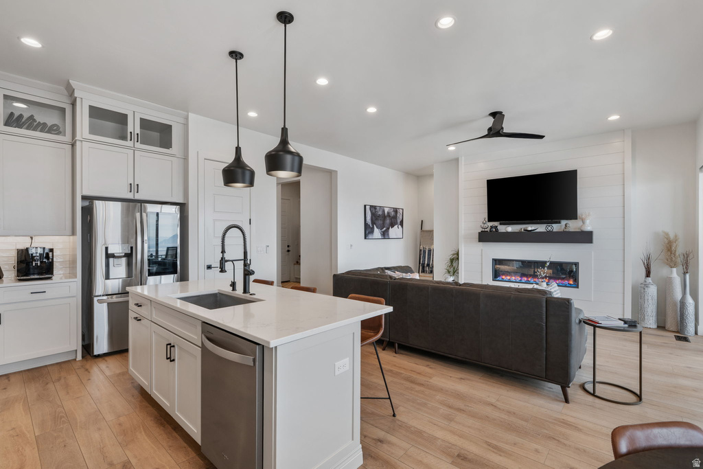 794 S MILLER AVE North Salt Lake, UT 84054