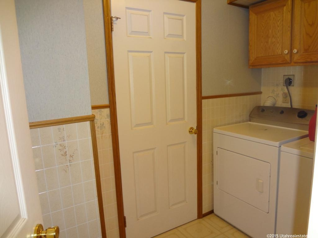 1456 W 570 N Clinton, UT 84015