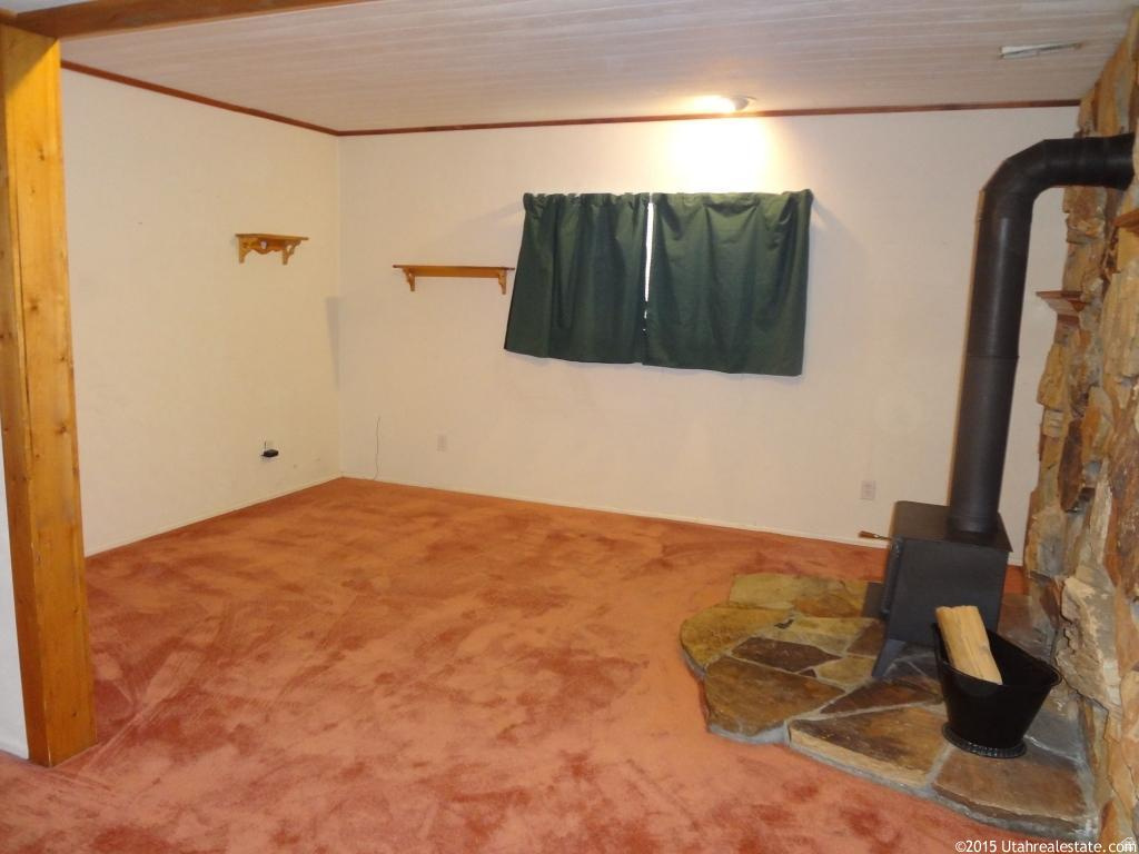 1456 W 570 N Clinton, UT 84015