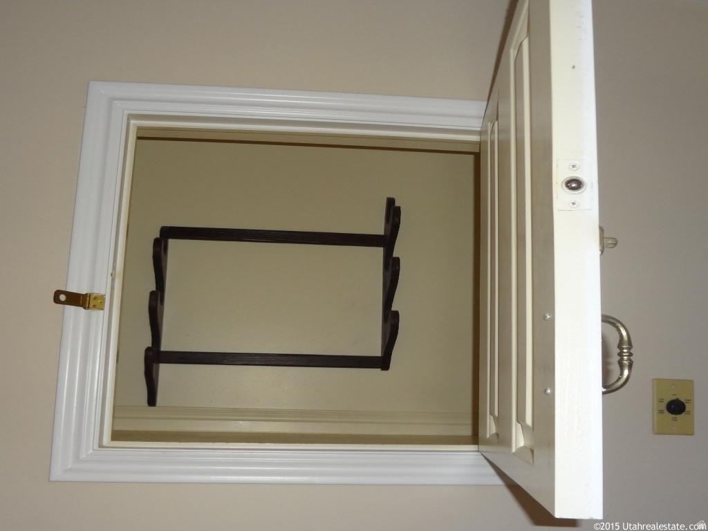 1456 W 570 N Clinton, UT 84015