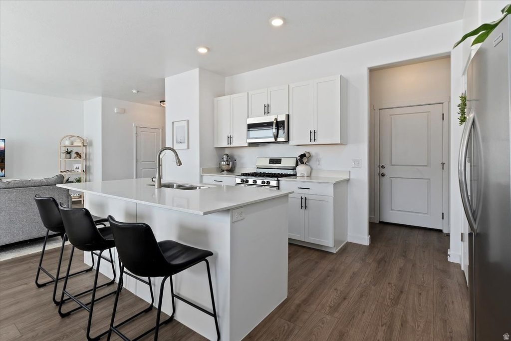 3785 W COLD POND AVE Lehi, UT 84043