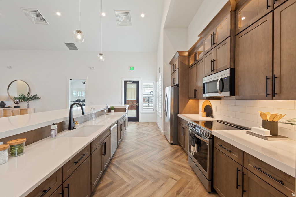 4868 W BAYARD LN West Jordan, UT 84081