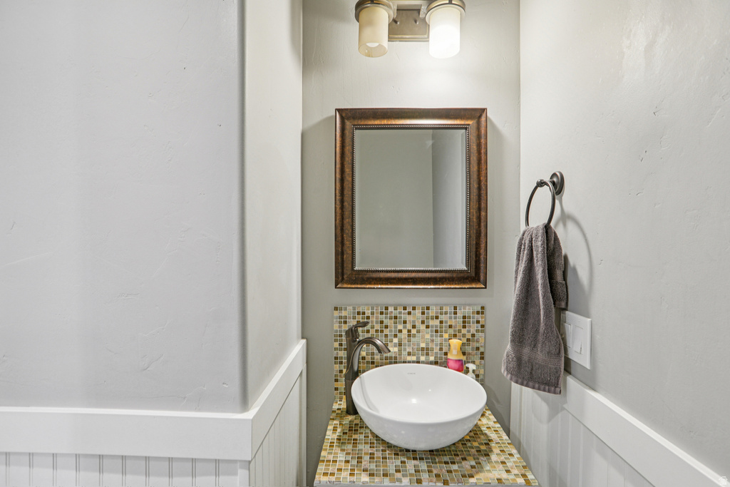 304 W STILLWATER DR Saratoga Springs, UT 84045