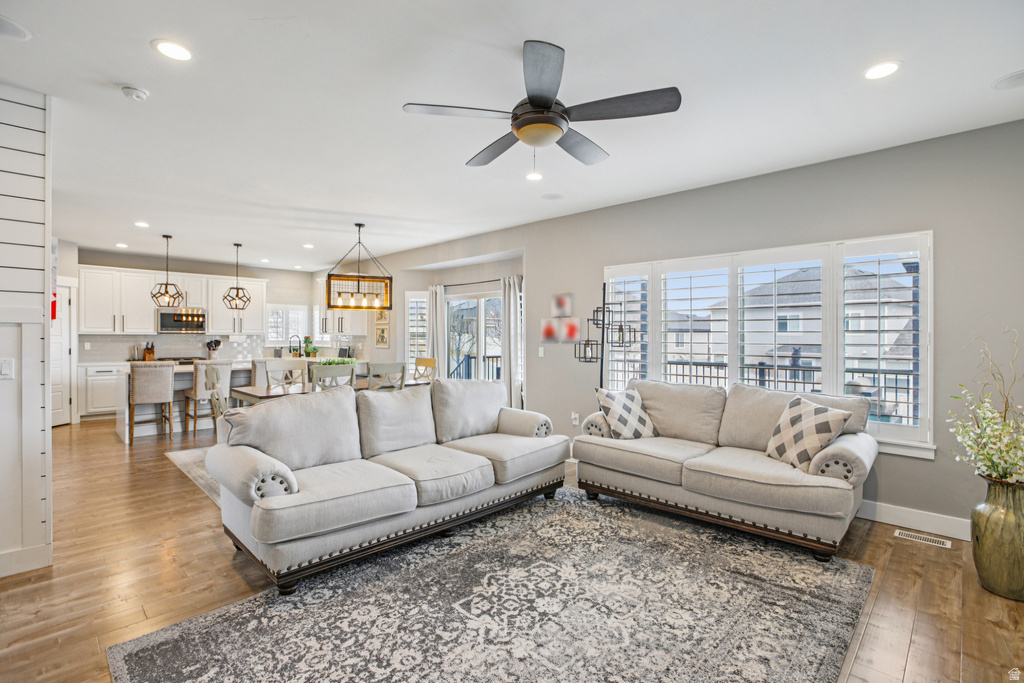 304 W STILLWATER DR Saratoga Springs, UT 84045