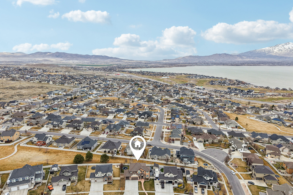 304 W STILLWATER DR Saratoga Springs, UT 84045