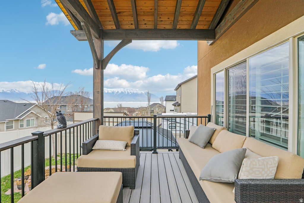 304 W STILLWATER DR Saratoga Springs, UT 84045