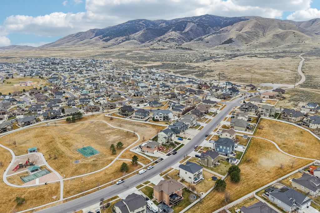 304 W STILLWATER DR Saratoga Springs, UT 84045