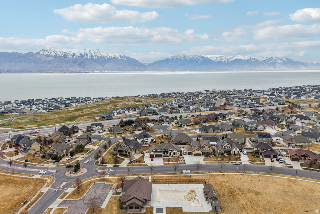 304 W STILLWATER DR Saratoga Springs, UT 84045