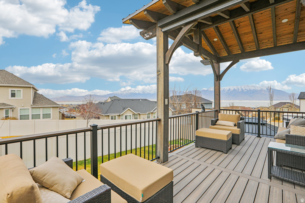 304 W STILLWATER DR Saratoga Springs, UT 84045