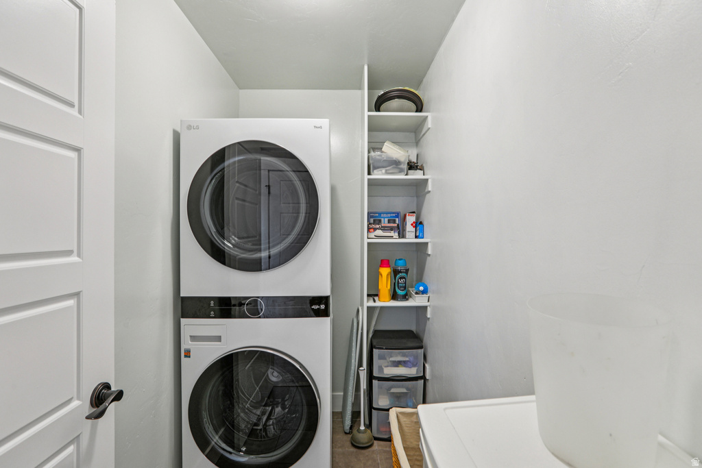 304 W STILLWATER DR Saratoga Springs, UT 84045