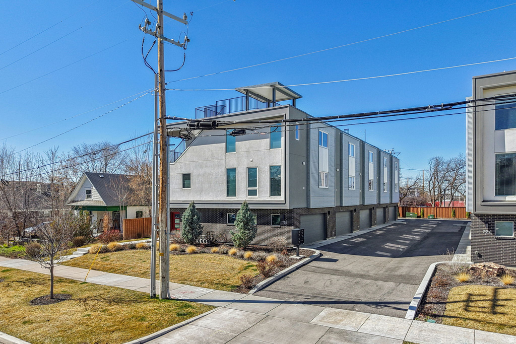 736 S 300 E #1A Salt Lake City, UT 84111