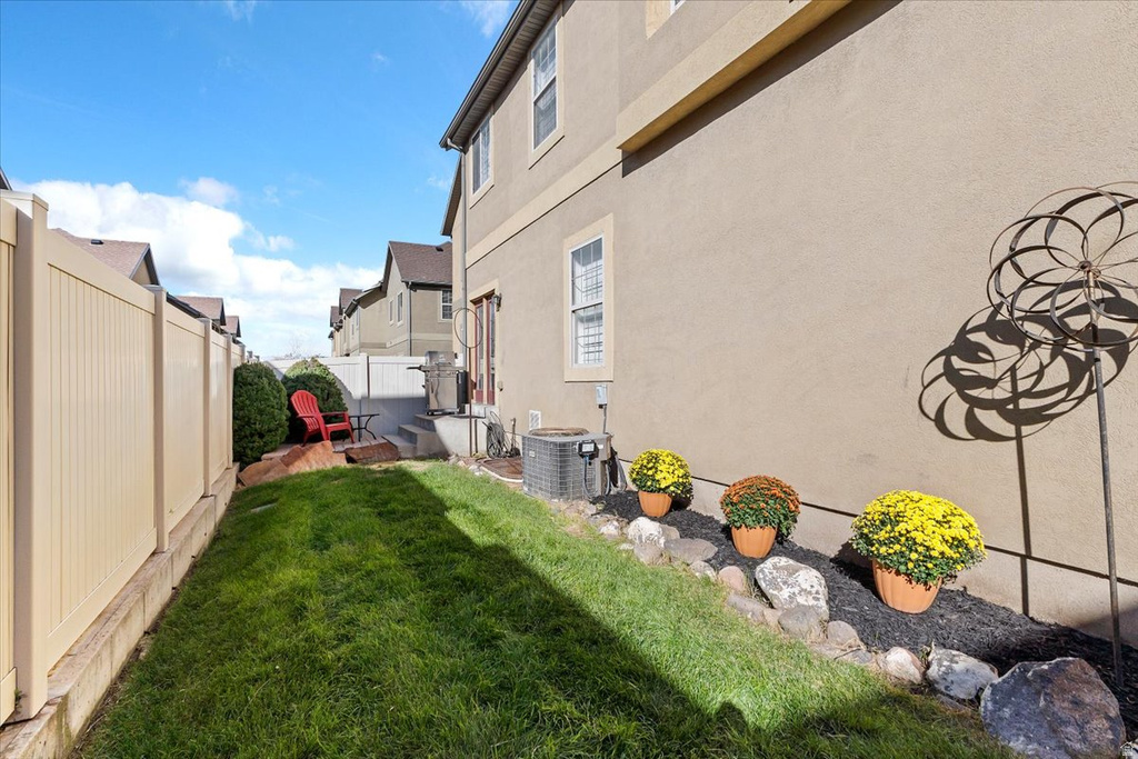 604 E NORMANDY LOOP LN Draper, UT 84020