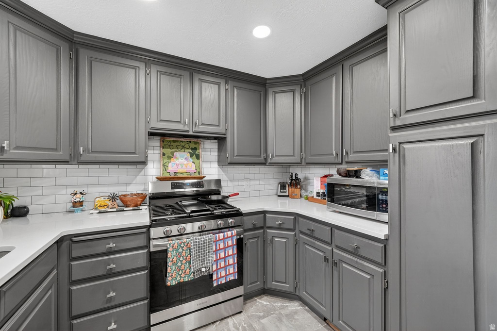 1901 W KIRKHAM WAY Taylorsville, UT 84129