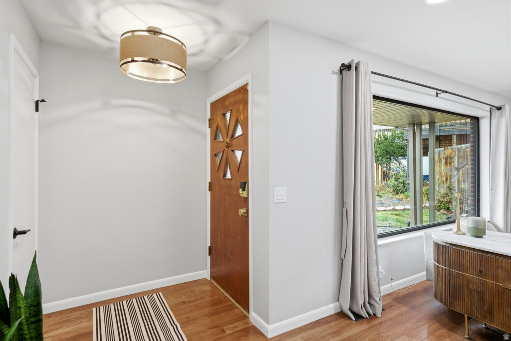 3061 S PLATEAU DR Salt Lake City, UT 84109