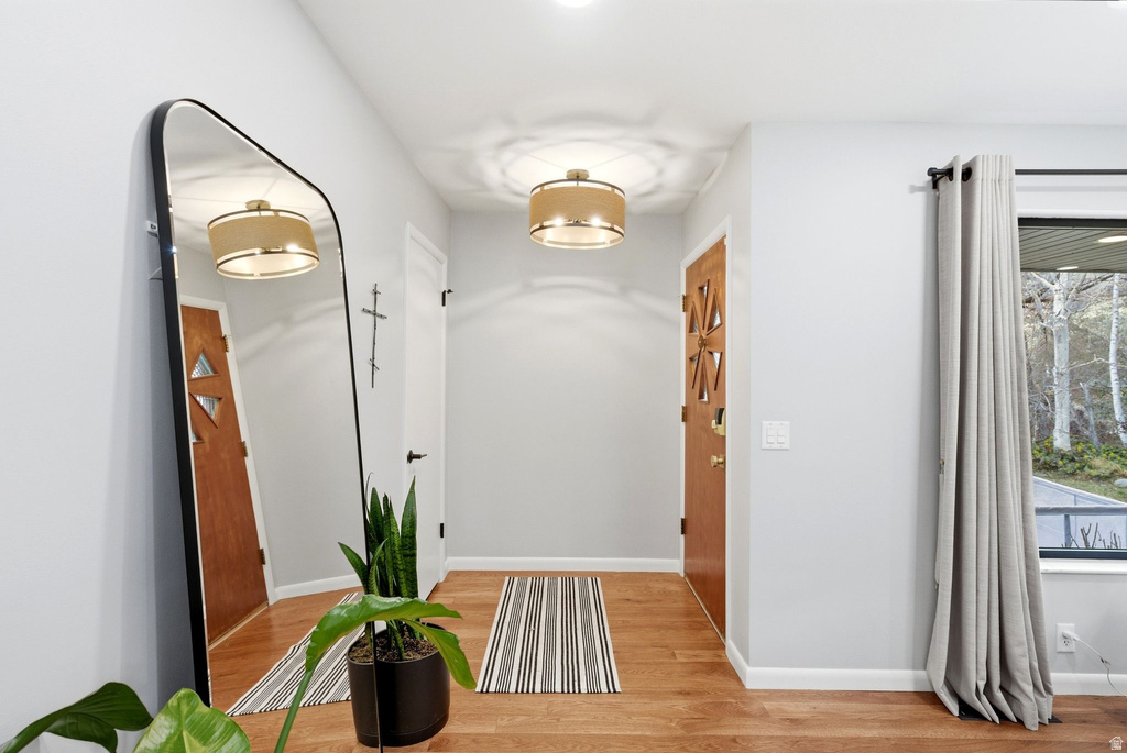 3061 S PLATEAU DR Salt Lake City, UT 84109