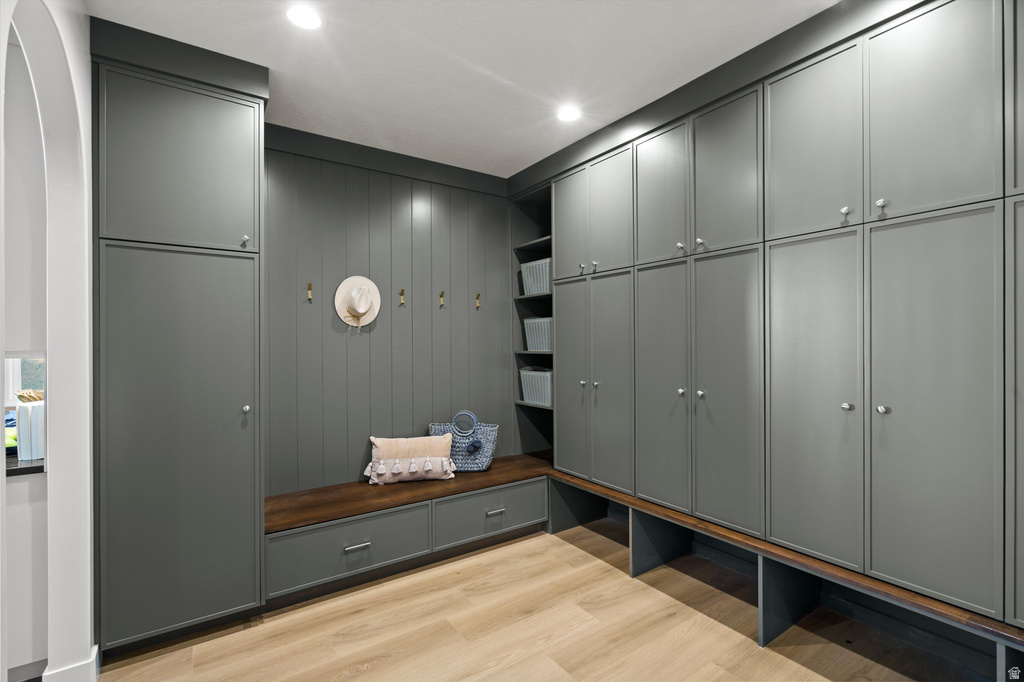 2671 N 1350 E North Ogden, UT 84414