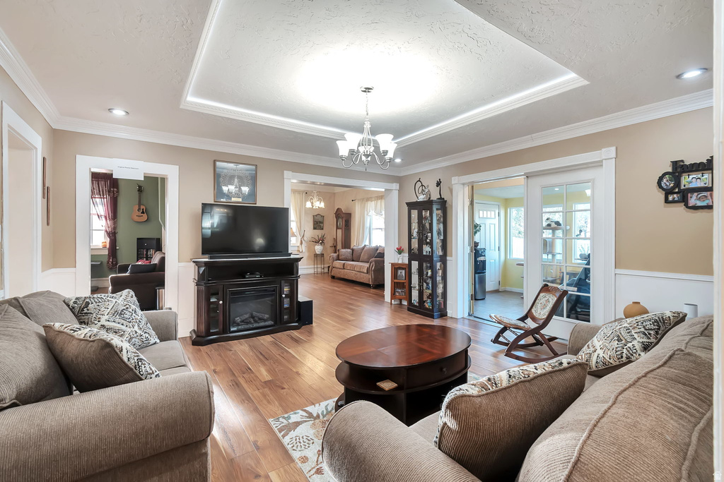 228 E UTAH AVE Payson, UT 84651