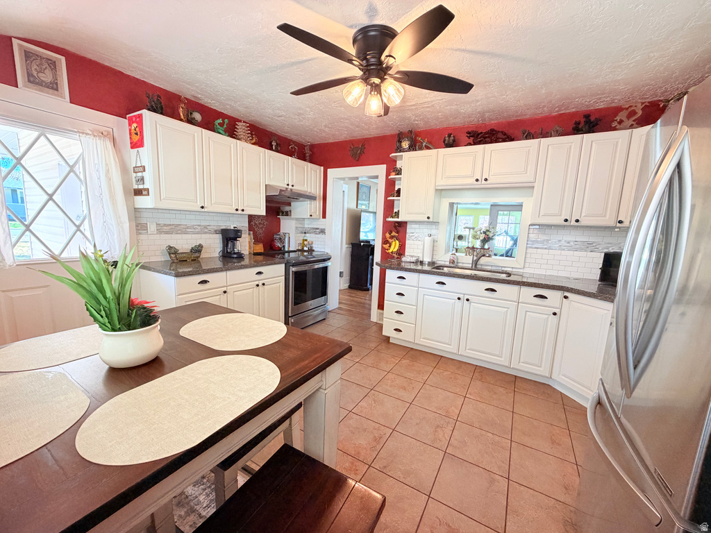 228 E UTAH AVE Payson, UT 84651