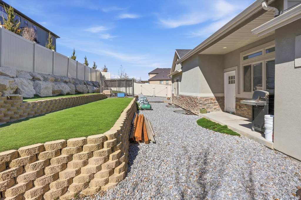 3761 S SPINNAKER BAY DR Saratoga Springs, UT 84045