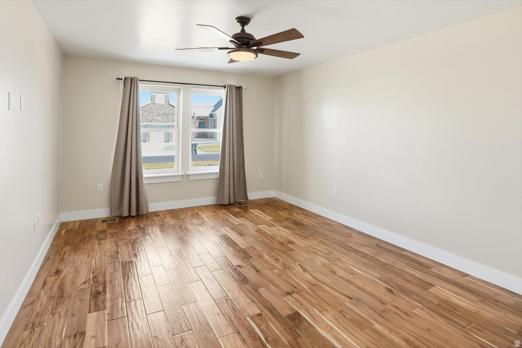 3761 S SPINNAKER BAY DR Saratoga Springs, UT 84045