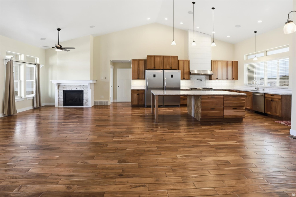 3761 S SPINNAKER BAY DR Saratoga Springs, UT 84045