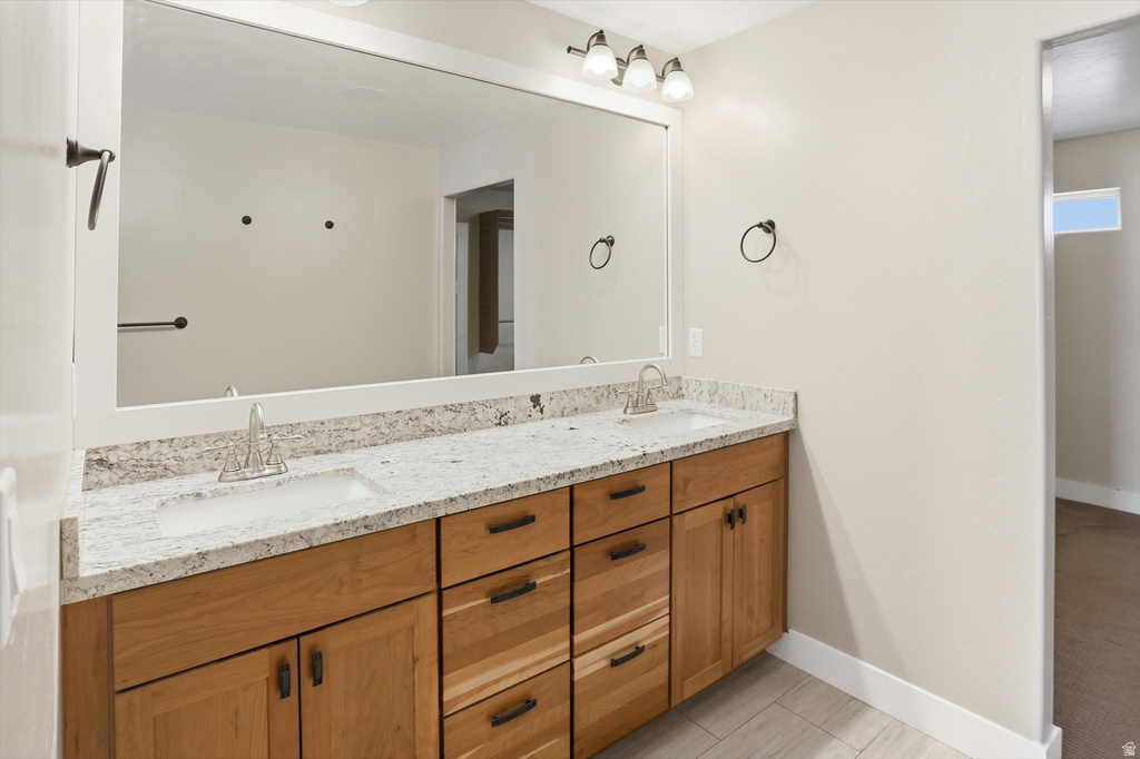 3761 S SPINNAKER BAY DR Saratoga Springs, UT 84045