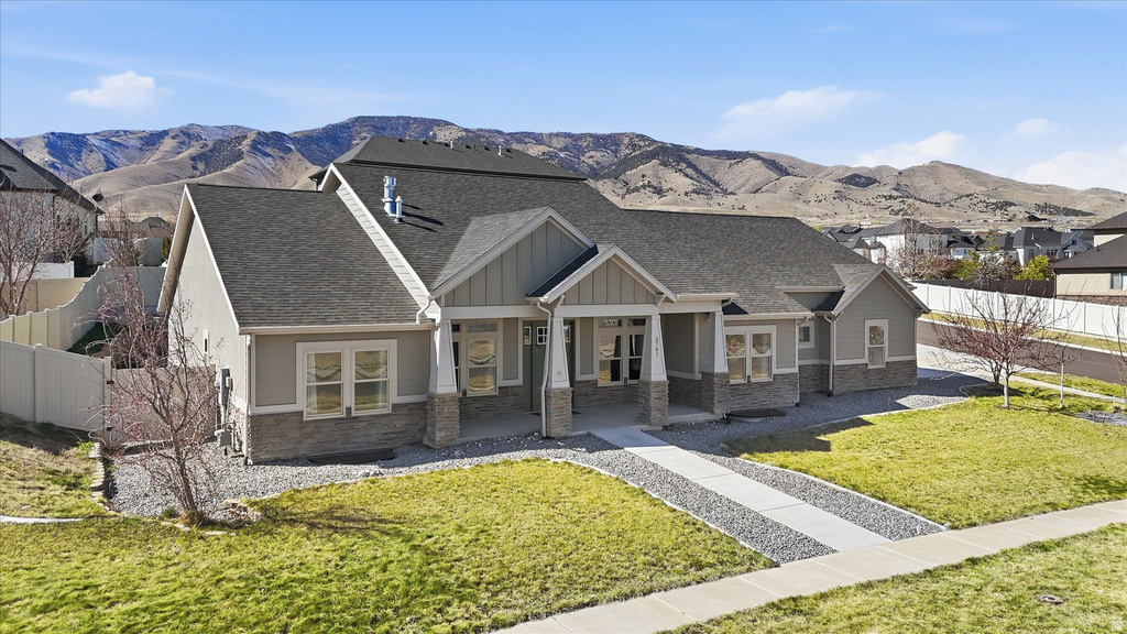 3761 S SPINNAKER BAY DR Saratoga Springs, UT 84045