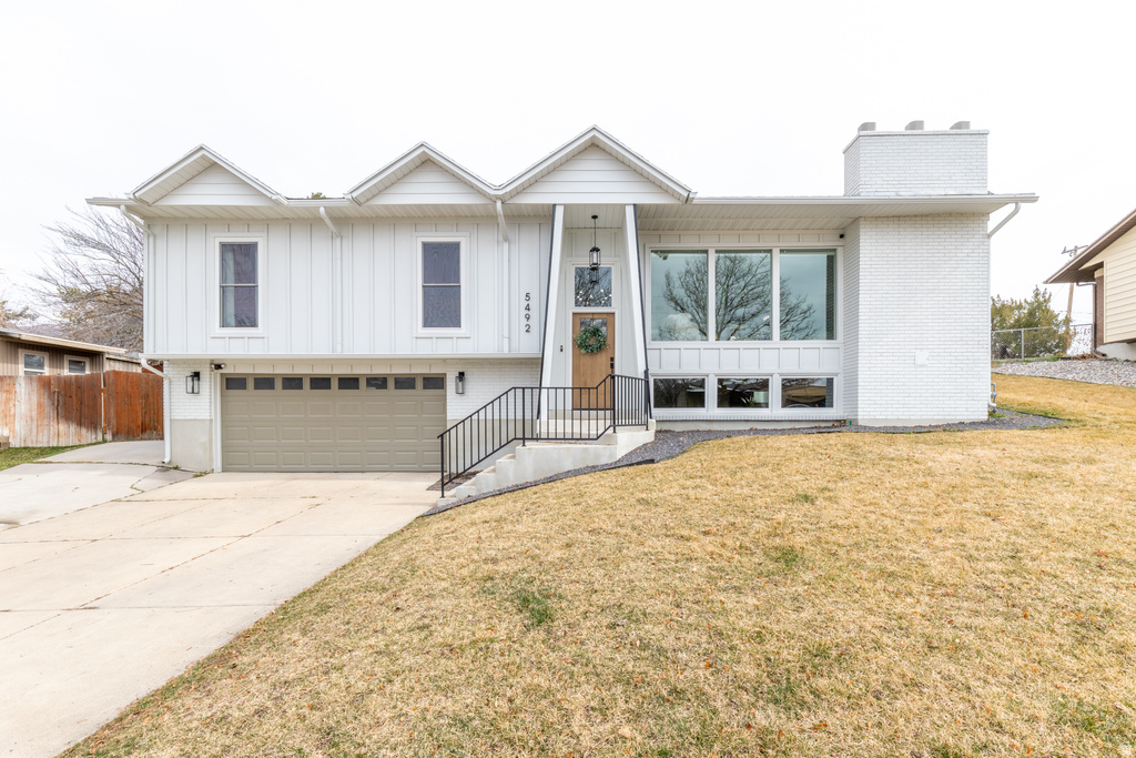 5492 S 825 E South Ogden, UT 84405