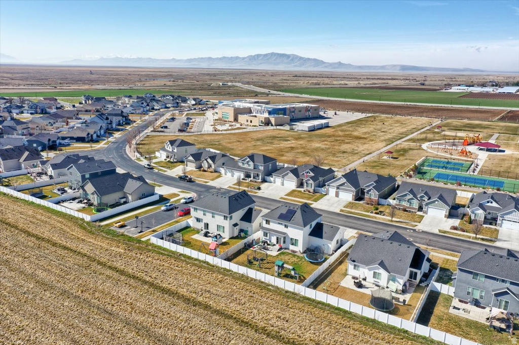 263 S SUNBURST DR Layton, UT 84041