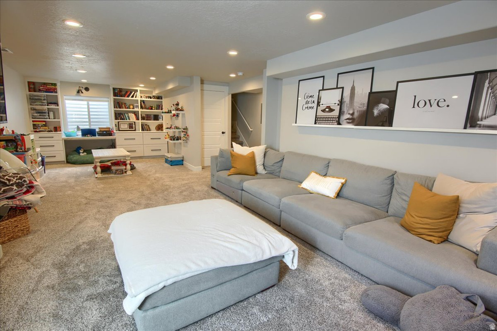 263 S SUNBURST DR Layton, UT 84041