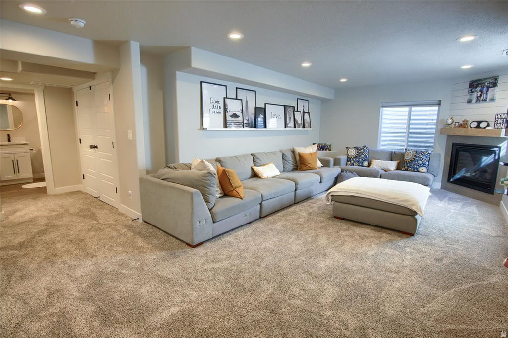 263 S SUNBURST DR Layton, UT 84041