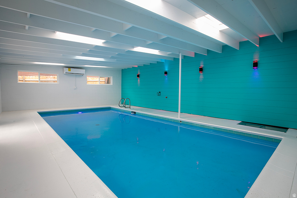 36 W MARQUETTE DR Midvale, UT 84047