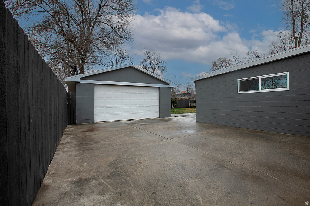 36 W MARQUETTE DR Midvale, UT 84047