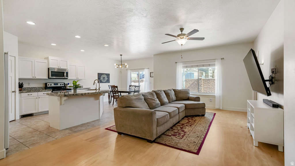 56 N RUE DE MATTH Vineyard, UT 84059